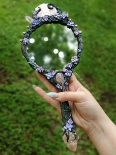 A hand sculpted mirror with tree branches, pastel flowers, vines, and crystals. Fantasy Mirror, Fairy Mirror, Etsy Store Ideas, Lepidolite Crystals, Crystal Top, Magic Hands