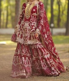 Laavan Phere Suits, Rokha Outfits, Wedding Gharara, Bridal Sharara, Sharara Designs, Red Bridal Dress, Asian Bridal Dresses, Latest Bridal Dresses