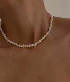 Dope Jewelry, Beige Aesthetic, Winter Trends, Real Pearls, Pearl Choker, Jewelry Inspo, Pretty Jewellery, Piercing Jewelry, Bling Bling