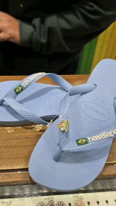 havaianas azul Chuck Bass, Girls Accessories, Vision Board, Tennis, Lifestyle