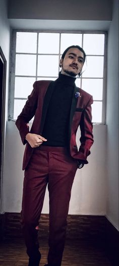 Dark Red Suit Men, Red Suit Men, Burgundy Suit Men, Wine Suit, Dark Red Suit, Turtleneck Suit, Prom Men, Turtle Neck Men, Prom Poses