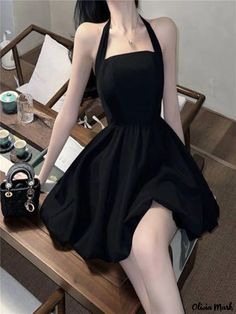 Olivia Mark - Stylish Black Neck Halter Bodycon Dress with Waist Cinching and Feminine Charm Short Dresses Party Night, Knee Length Black Dress, Gaun Koktail, Dress Party Night, Ruffles Fashion, Black Party Dresses, Black Short Dress, Dress Bodycon, Womens Black Dress