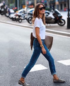 Casual Work Outfits Women, Parisienne Chic, Business Casual Outfits For Women, Neue Outfits, Summer Work Outfits, Looks Black, Summer Outfit Inspiration, Summer Fashion Trends