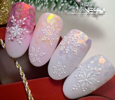 Elegant Christmas Nails 2023, Nail Art Noel, Holiday Nails Winter, Unghie Sfumate, December Nails, Cute Christmas Nails, Christmas Nails Easy, Christmas Nail Art Designs, Snowflake Nails