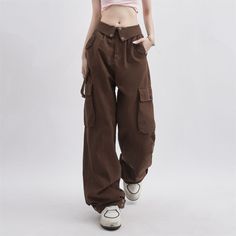 High Waisted Cargo Pants, Suits Korean, Street Punk, Trouser Outfit, Casual Pant, Elegant Sweater, Brown Pants, Mode Inspo, Cargo Pants Women