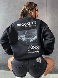 Sweatshirt Prints Ideas, Black Nike Sweatshirt Women, Black Graphic Sweatshirt, Hoodies Black Women, New York Tshirt Design, Black Hoodie Design, Black Sweatshirt Outfit, Sweatshirt Design Ideas