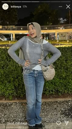 Hijab Knitwear Outfit, Outfit 90s Style Hijab, Knitwear Outfit Hijab, Outfit Ideas 90s Style, Outfit 90s Style, Y2k Knitwear