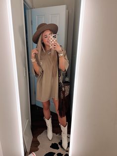 Closet Inspiration, Carhartt Mens, Cosmetology, Night Out, Loose Fitting, Fall Winter, Fashion Outfits, My Style, Outfit Inspo