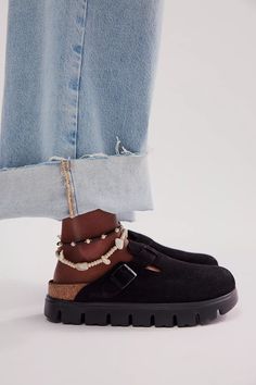 Boston Chunky Birkenstock | Free People Boston Chunky Birkenstock, Everyday Shoes Women, Chunky Birkenstock, Platform Birkenstock, Copenhagen Outfits, Chunky Clogs, Womens Birkenstocks, Slow Clothing, Birkenstock Style