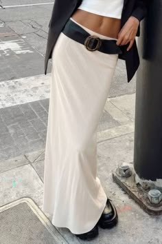 Women Summer Streetwear, Long Straight Skirt, Long Skirt Casual, Skirt Streetwear, Long Skirt Summer, Maxi Skirt Style, Body Skirt, Skirt Elegant, Summer Streetwear