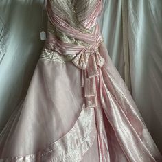 Light Pink. Ball Gown The Top Looks Dirty But It’s Just The Camera Lighting This Is A Heavier Dress, Very Beautiful Strapless Worn Once Light Pink Ball Gown, Quinceanera Dresses Pink, Pink Ball Gown, Heavy Dresses, Baby Light, Barbie Wedding, Light Pink Dress, Camera Lighting, Quinceanera Dresses