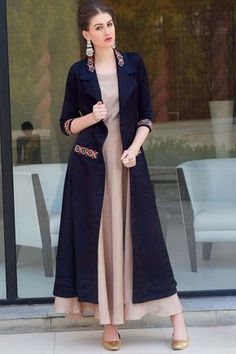 Chique Outfit, Stile Hijab, Mode Abaya, Indian Designer Outfits, Stylish Dress Designs, Indian Fashion Dresses, Designer Dresses Indian