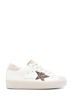 Sneaker d'Ora dorateGWF00118.F00684710318 Golden Goose Hi Star, Flatform Sneakers, Sneakers Multicolor, Goose Sneakers, Golden Goose Sneakers, Golden Goose Deluxe Brand, Star Sneakers, Star Design, Super Star