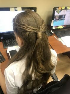 Classy Hairstyles, Peinados Fáciles Para Cabello Corto, Chic Hairstyles, Hair Stylist Life, Hair Inspo Color, Aesthetic Hair, Hairstyles Haircuts