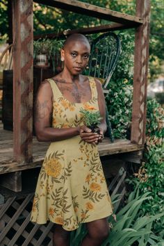 Dress Short Simple, Sun Princess, Marigold Flowers, Staple Dress, Flowers Fabric, Field Day, Fun In The Sun, Summer Staples, British Indian