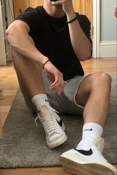 Mens Socal Fashion, Outfits For Guys Casual Boyfriends, Essential Mens Outfits, Mens Athleisure Outfits Fall, Gym Outfits Guys, Guys Clothing Styles Aesthetic Summer, Aesthetic Mens Summer Outfit, Starboy Men Aesthetic, Boyfriend Fits Aesthetic Men