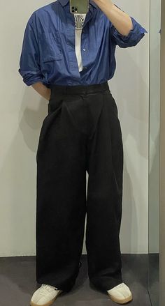 Gen Z Formal Outfits, Japanese Mens Fashion Formal, Baggy Formal Outfit Men, Loose Trousers Outfit Men, Japanese Work Wear, Blue Pants Outfit, Korean Street Fashion Men, Simple Casual Outfits, Trendy Boy Outfits