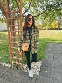 Chelsea Deboer Style Winter, Chelsea Deboer Hair, Chelsea Houska Style, Chelsea Houska Outfits, Mum Outfits, Chilly Day Outfit, Chelsea Houska Hair