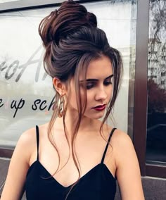 Half-updo, Braids, Chongos Updo Wedding Hairstyles Heir Style, Holly Wedding, Front Hair, Ball Hairstyles, High Bun, Half Updo, Wedding Hairstyles Updo, Wedding Updo, Hair Updo