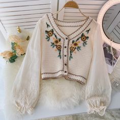 Blouse Crop Top, Embroidery Boho, Blouse Crop, Embroidered Crop Tops, Fall Wear, Boho Shirts, Crop Top Blouse, Crop Blouse, Chic Fashion