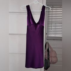 Never Worn Elegant Purple Dress Purple V Neck Dress, Purple Elegant Dress, Elegant Purple Dress, Elegant Purple Dresses, Eggplant Dress, Dark Purple Dresses, Magenta Dress, Plum Dress, Hoco Dress