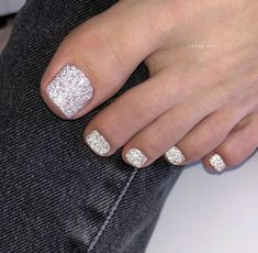 White Sparkly Pedicure Toenails, Sparkly Pedicure Ideas, White Toenails With Glitter, Glitter Toes Pedicure, Silver Toe Nails, Bride Toes Nails, Wedding Pedicure Ideas, Bridal Toe Nails, Wedding Toe Nails