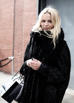 natasha poly Cozy Fashion, Vogue Paris, Model Agency, Dive In, The Good, Cool Style, Winter Outfits