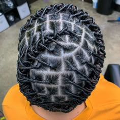 Halo On Locs, Halo Loc Styles For Women, Halo Loc Styles, Style Short Locs, Starter Locs Styles, Starter Loc Styles, Micro Braids Styles, Dreads Short Hair, Natural Hair Maintenance