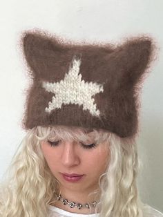 Contrast Color Star Cat Ear Styling Beanie Hat - AnotherChill Funky Beanies, Beanie Aesthetic, Beanie Ideas, Ear Styling, Cat Ear Hat, Girls Beanie Hats, Star Hat, Cat Ear Beanie, Pop Party