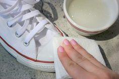 Clean White Converse, How To Clean White Converse, Timeless Shoes, White Converse, Household Hacks, Ugg Boots, Tennis Shoes, Snow Boots, Keep It Cleaner