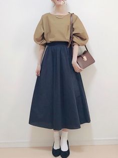 Long Skirt Formal, Long Skirt Pattern, Long Skirt Casual, Long Skirt Fashion, Dress Modest, Rock Outfit, Elegant Skirt, Long Skirts, Ulzzang Fashion