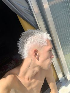 White Mullet, White Hair Men, Hair Types Men, Men Fade Haircut Short, Cool Hair Designs, Buzzed Hair