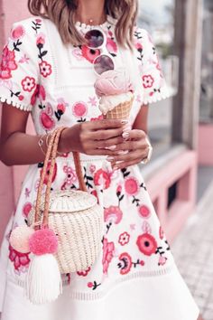 White Embroidered Dress, Chic Gowns, Pinterest Group, Mom Bloggers, Floral Embroidered Dress, Trendy Summer Outfits, Mommy Blogger, An Ice Cream, Boutique Fashion