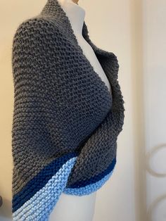 Outlander Inspired Shawl  Specifications :  Triangular Shawl  Yarn : 100% Wool   Craft : Knitting  Bulky Outlander Shawl, Outlander Style, Outlander Gifts, Outlander Costumes, Best Gift For Women, Hand Knit Shawl, Lion Brand Wool Ease, Craft Knitting, Winter Shawl