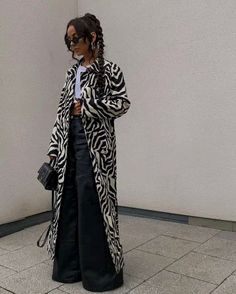 Zebra Trench Coat Outfit, Zebra Print Coat, Zebra Jacket Outfit, Print Coat Outfit, Zebra Coat, Zebra Print Clothes, Church Ootd, Long Coat Outfit, Black And White Coat