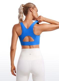 Flex Sculpt collection uses high-density microfiber, providing generous stretch and adequate support. Medium to high-intensity sports bra that fits snugly and moves with your body without shifting. Wide straps crossover racerback for extra support. Perfect for running, training, fitness, and Pilates workouts. Feature & Fitting: 
 Flex Sculpt collection 
 Design for running and training 
 Built-in removable pads 
 U-neck, racerback design 
 Fabric: 
 
 Maximum stretchy, adequate compression Pilates Workouts, Collection Design, Racerback Sports Bra, Design Fabric, Sport Bh, Pilates Workout, Sport Bra, U Neck, Running Training