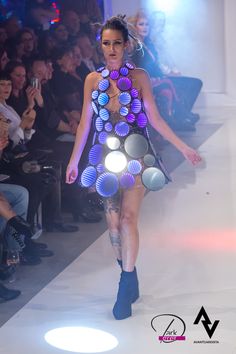 Light Up Fashion, Led Light Dress, Fiber Optic Dress, Light Up Dresses, Vinyl Dress, Led Dress, Dark Dress, Led Fashion, Light Dress