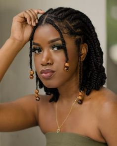 Black Hair Styles Braids, African American Hairstyles For Women, Short Braids Hairstyles, Hairstyles For Short Natural Hair, Short Braid, Twisted Hair