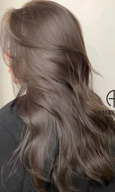 Ash Brown Hair Color, Brown Hair Shades, Beige Hair, Korean Hair Color, Ash Brown Hair, Brown Hair Looks, Ash Hair Color, Brown Hair Inspo