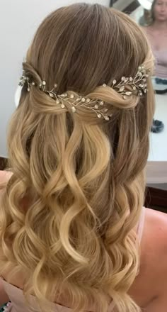 Grad Hairstyles, Grad Hair, Silver Hair Vine, Cute Prom Hairstyles, How To Grow Your Hair Faster, Simple Prom Hair, Ball Hairstyles, Prom 2023