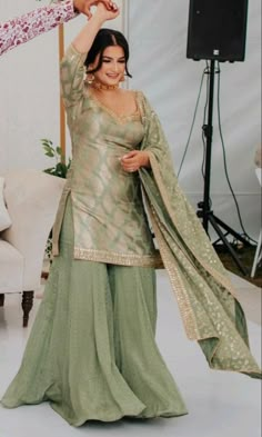 Katan Silk Dress Design, Raw Silk Dress Designs, Silk Kurti Design, Plain Silk Dress, Garara Dress, Silk Dress Design, Dresses Plain, Raw Silk Dress