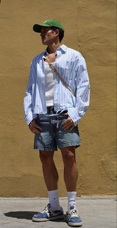 Men Summer Fits, Block Core, Philippines Outfit, Classic Mens Haircut, Looks Streetwear, Tulum Outfits, Beach Outfit Men, Simple Ootd, Green Cap