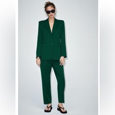 Nwt Zara Suit Set! Both Are Size Xs In The Color Green, This Listing Is For Both The Blazer And The Pants Please Check Pictures For Measurements Box S. Zara Suits, Womens Suit, Cut Blazer, Textured Jacket, Houndstooth Jacket, Single Button Blazer, Houndstooth Blazer, Checked Blazer, Long Blazer