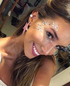 Face And Hair Glitter Ideas, Ibiza Glitter Makeup, Glitter For Concert, Jeweled Face Makeup, Face Glitter Ideas Concert, Festival Makeup With Glitter, Face Gems Makeup Festival, Face Glitter And Gems, Eras Tour Face Makeup