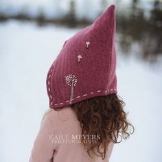 Twig and Tale Pixie Hat - Unisex PDF Sewing Pattern - Sizes Infant to age 10 - Sewing Patterns at Makerist Leaf Templates, Dandelion Designs, Gnome Hat, Hat Patterns To Sew, Pixie Hat, Elf Ideas, Couture Mode, Slouch Hat, Age 10