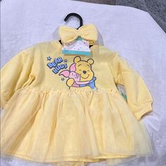 Color: Yellow Material: 60% Cotton/40% Polyester Condition: Excellent Winnie The Pooh Dress, Pooh Dress, Disney Yellow, Infant Girl, Disney Dresses, Disney Winnie The Pooh, Disney Girls, Kids' Dresses, Winnie The Pooh