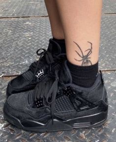 Black Trainers Nike, All Black Jordan 4’s, Black Jordan 4’s, Black Cats Shoes, Black Cats Jordans, Black Cat Shoes, Jordan Black Cat, Gothic Tattoos, Jordan 4 Black