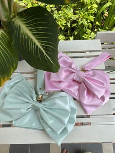 Wristlets big bow bag for cocktail party Color: mint green,sweet pink Size:20*13 cm. made to order Party Clutch Bags With Bow Detail, Party Clutch Bags With Bow, Pink Summer Clutch As A Gift, Pink Summer Clutch For Gift, Pink Summer Clutch For A Gift, Feather Prom Dress, Wristlet Bag, Feather Wedding, Bow Bag