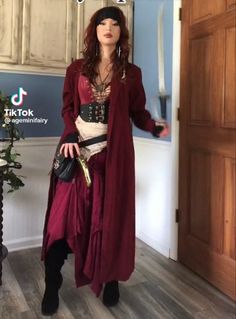 Red Pirate Outfit, Rein Fair, Pirate Core, Descendants Oc, Royal Au, Renn Faire, Dnd Oc, Pirate Captain, Pirate Outfit