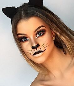 Fantasia de Gatinha para Carnaval - Como fazer em casa Ide Halloween, Makijaż Sugar Skull, Cats Makeup, Halloween Maquillage, Halloween Make-up Looks, Sweet Makeup